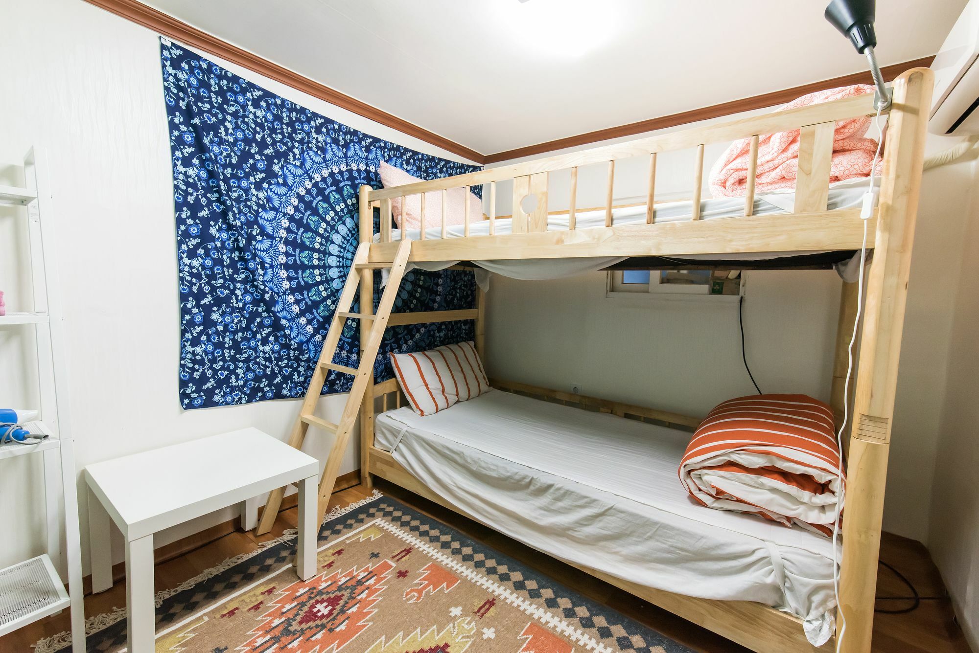 Jinho'S Black Whale Guest House & Bar Seul Zewnętrze zdjęcie